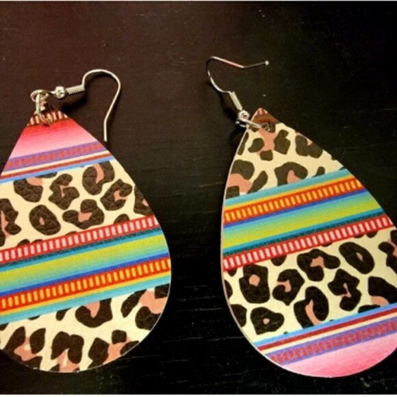 Leopard Multi Color Teardrop Earrings NWT - Picture 3 of 7
